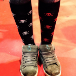 Chaussettes dépareillées têtes de mort